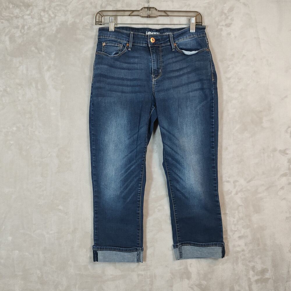 Women's Jeans Denizen by Levi's Cropped Cuffed Hem Size 8-W29 Embroidered Rivets